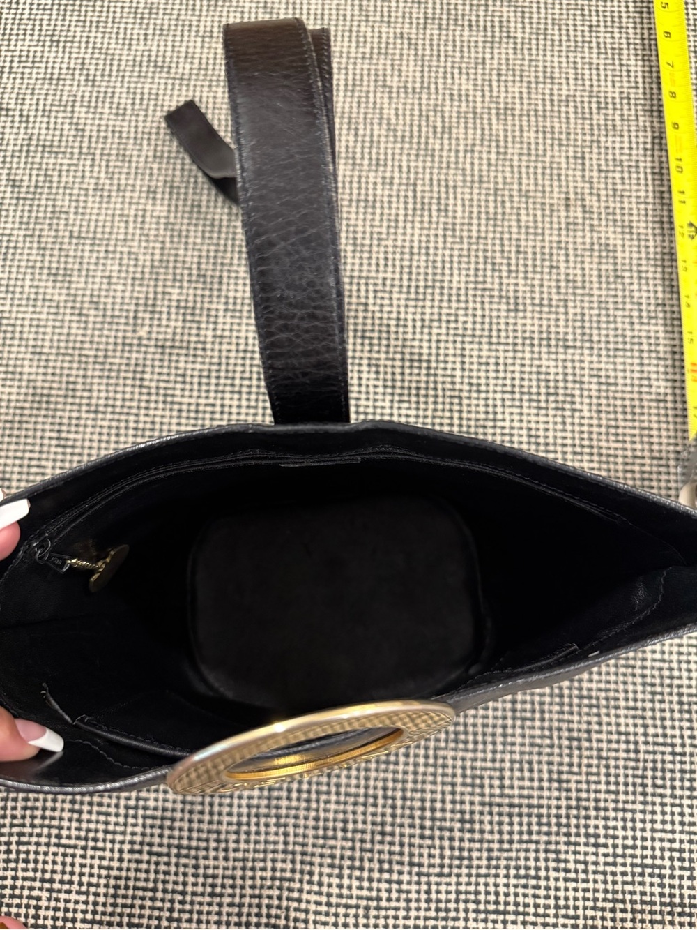 Celine Black Leather Shoulder Bag with Gold Logo O-Ring - Picture 6 of 13